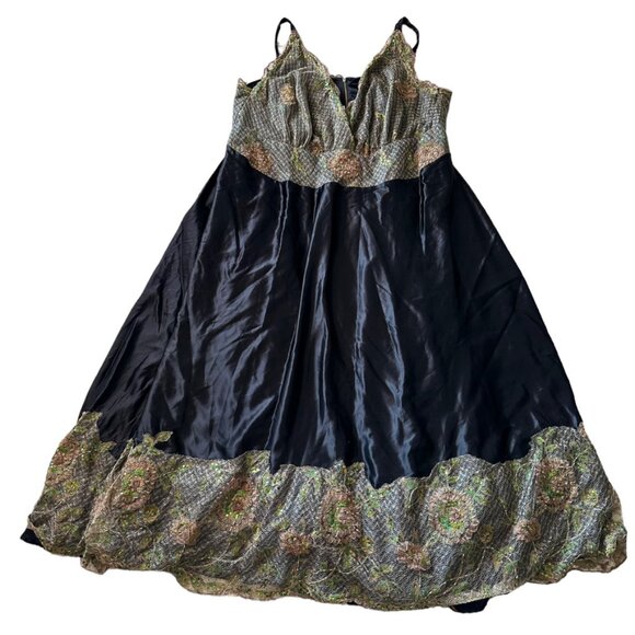 Gorgeous 3X custom made ball gown black satin and floral lace details. - Picture 1 of 11